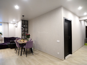 Белый матовый натяжной потолок  в кухню + коридор 1
